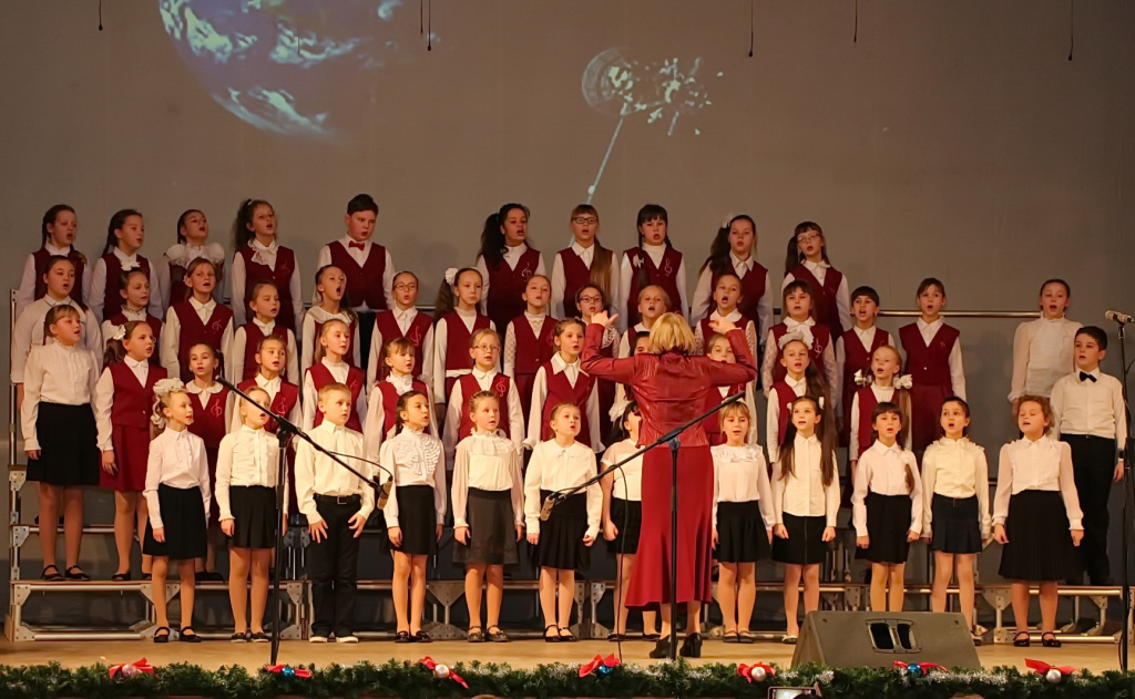 Младший хор Первоцвет (рук. Одинцова Г.В.).jpg